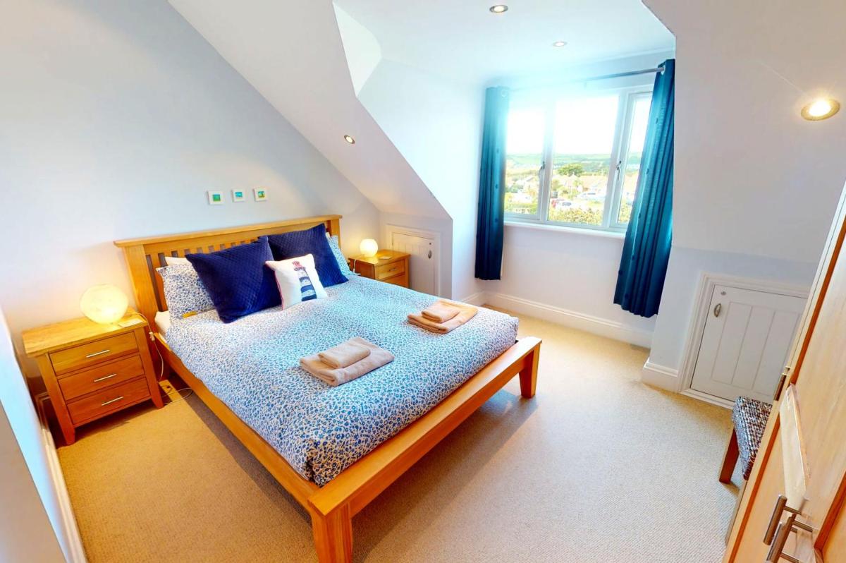 CROYDE WAVES 4 Bedrooms - Housity