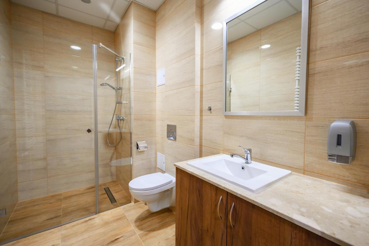 Pokoje Gościnne MODR - Housity