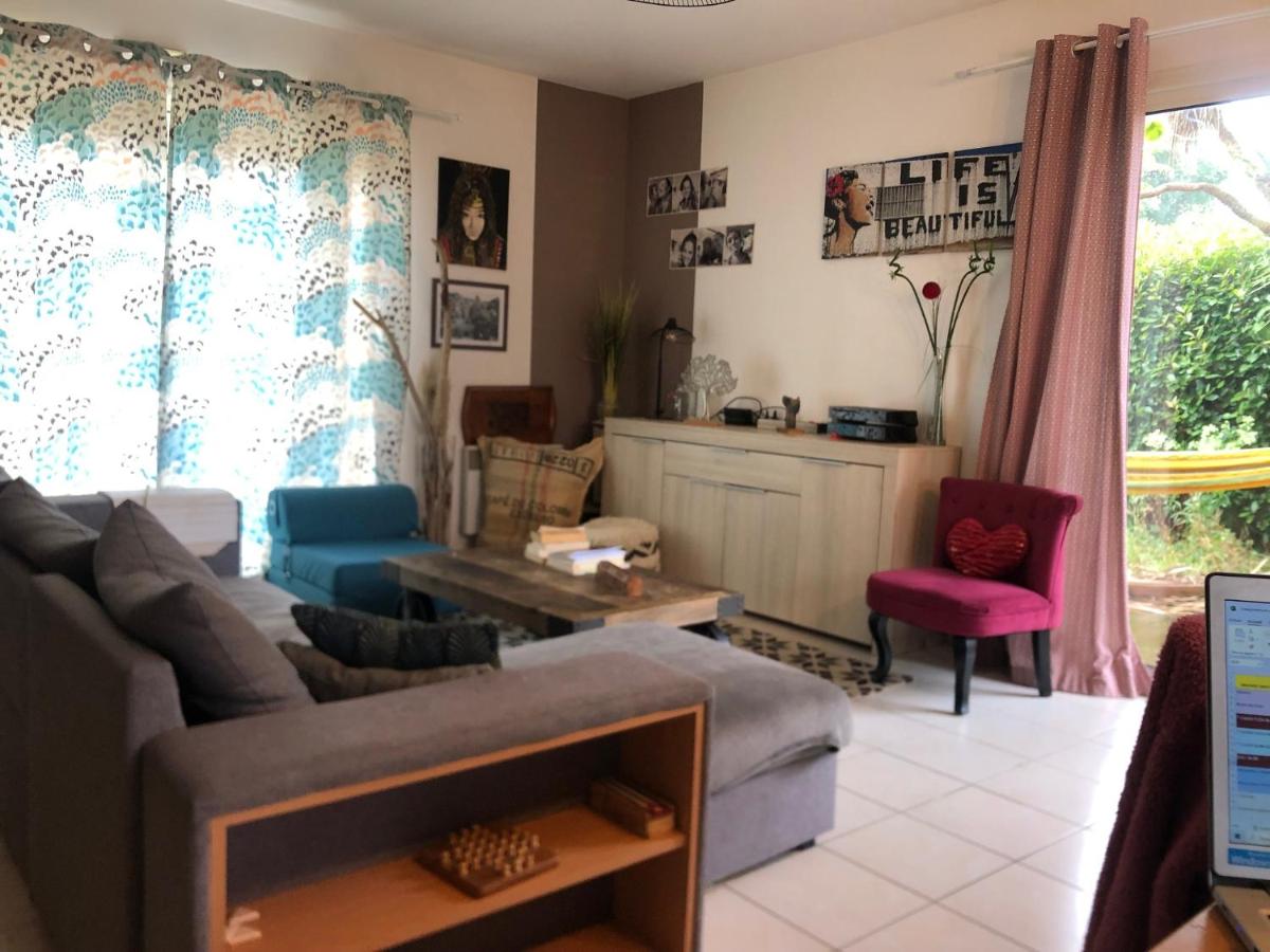 Celine - Housity