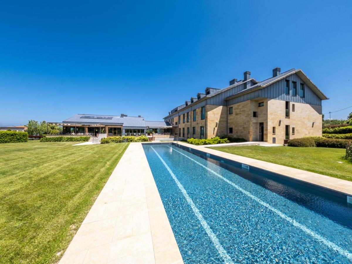 Piscina en o cerca de ARTIEM Asturias