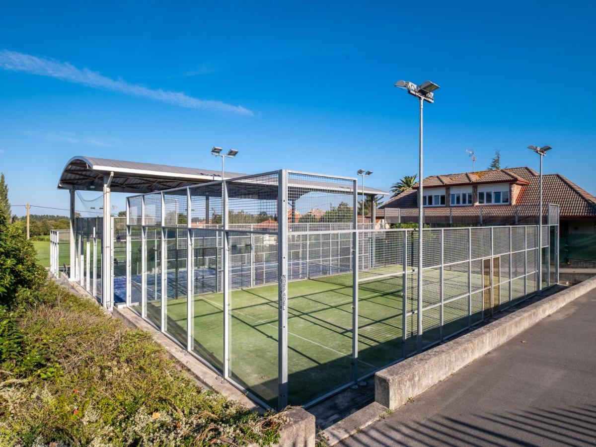 Instalaciones para jugar a tenis o squash en ARTIEM Asturias o alrededores