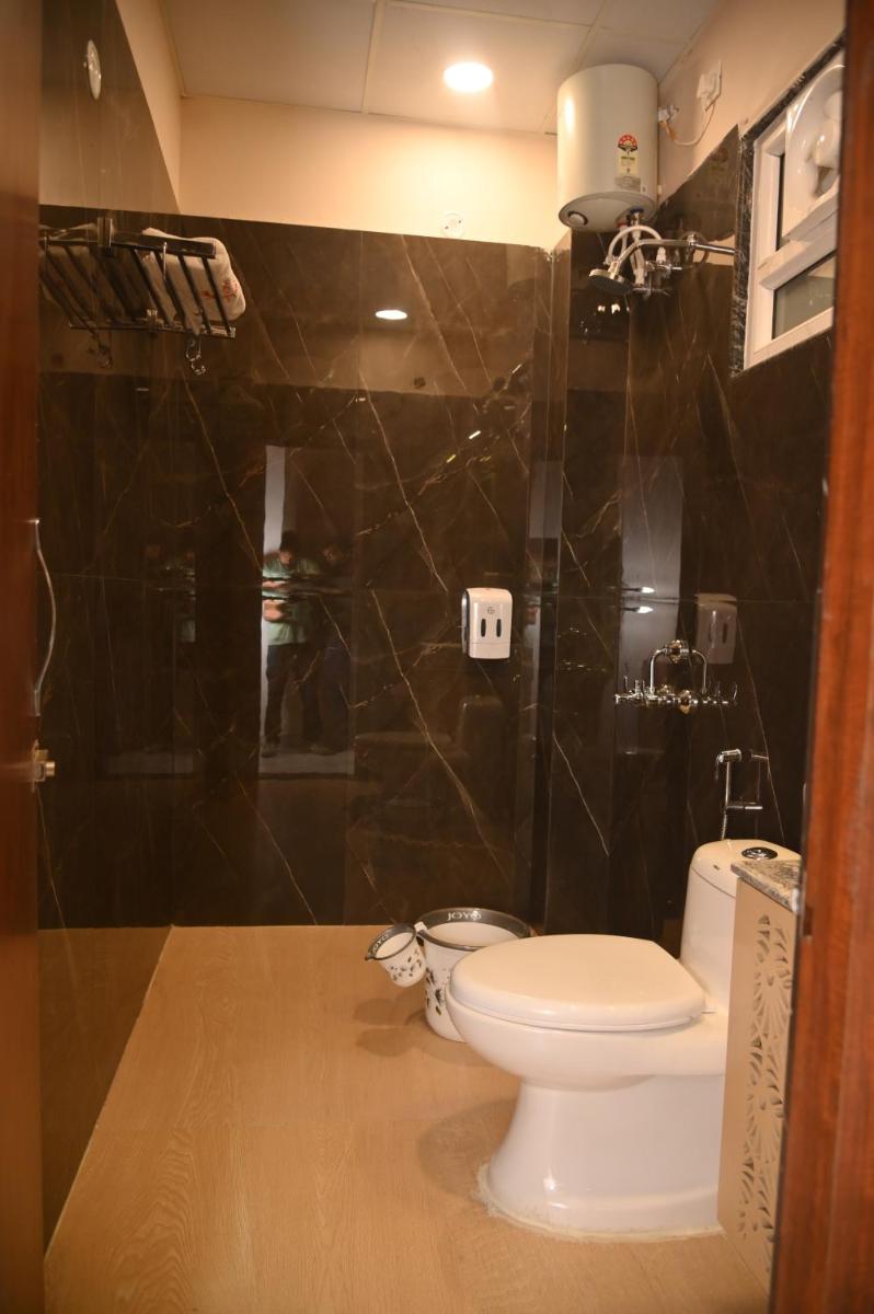 Awadh Palace - Housity