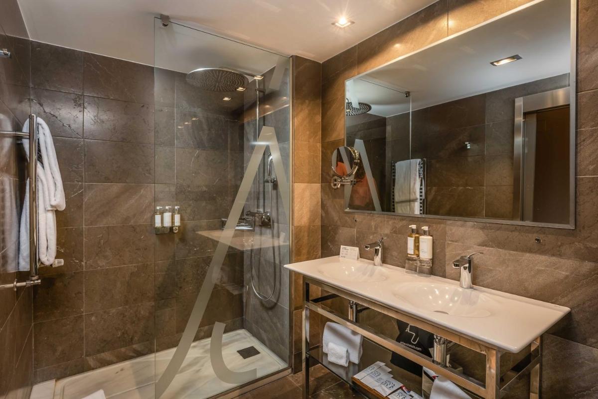 Un baño de ARTIEM Asturias
