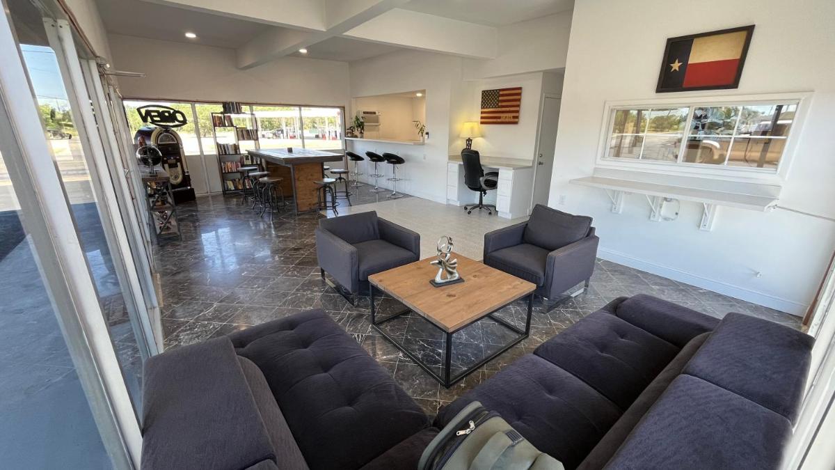 Town Place Studio Apartment - Housity