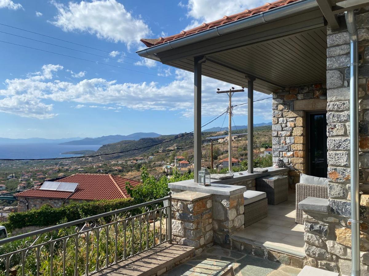 Tonia's Villa - Housity