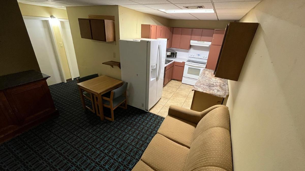 Extended Stay Motel - Snyder - Housity