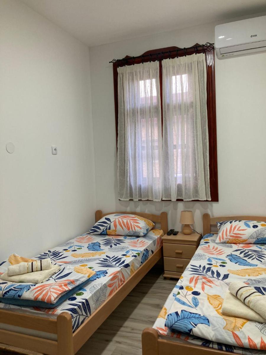 Aurora Apartment - Hizvo