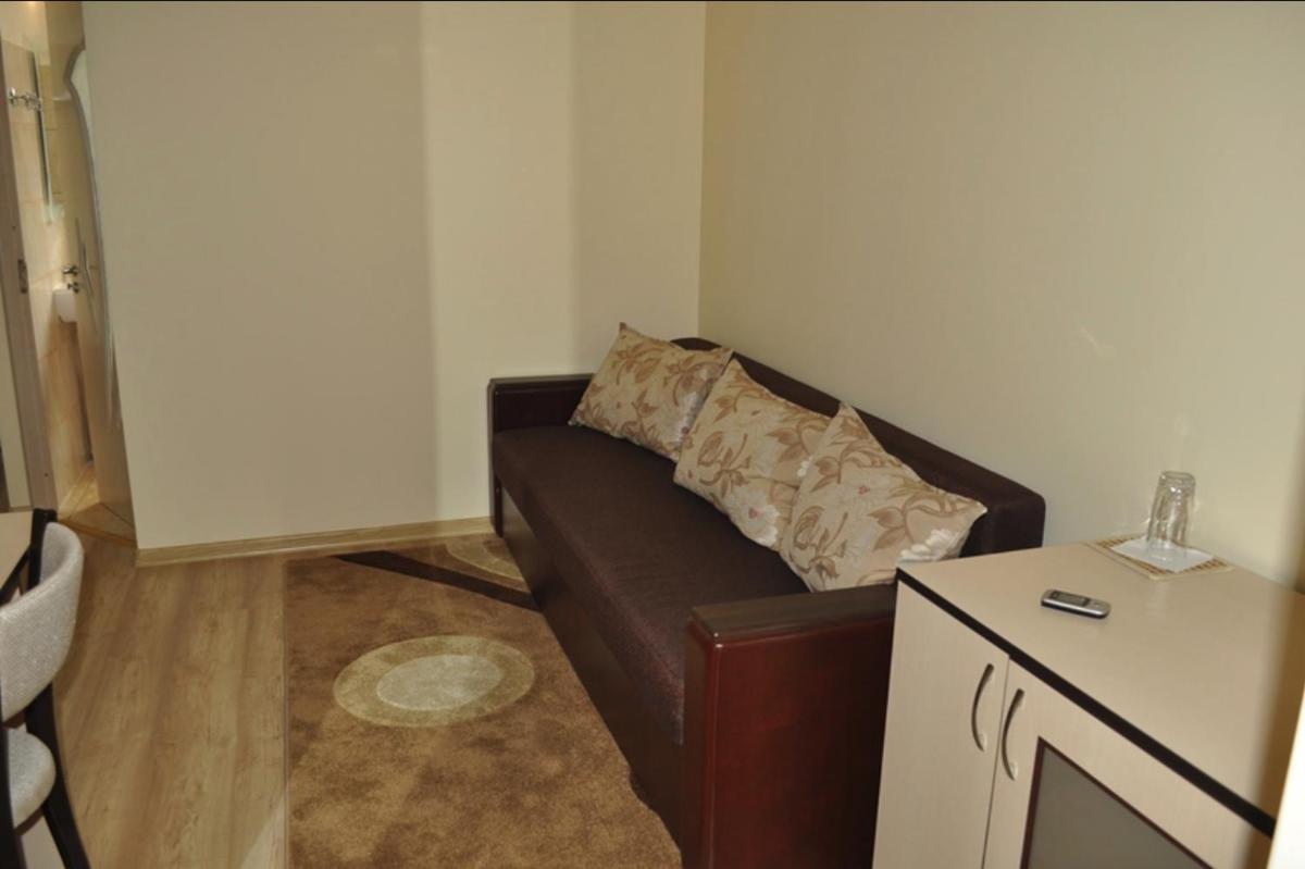 Hotel Ellegance - Housity