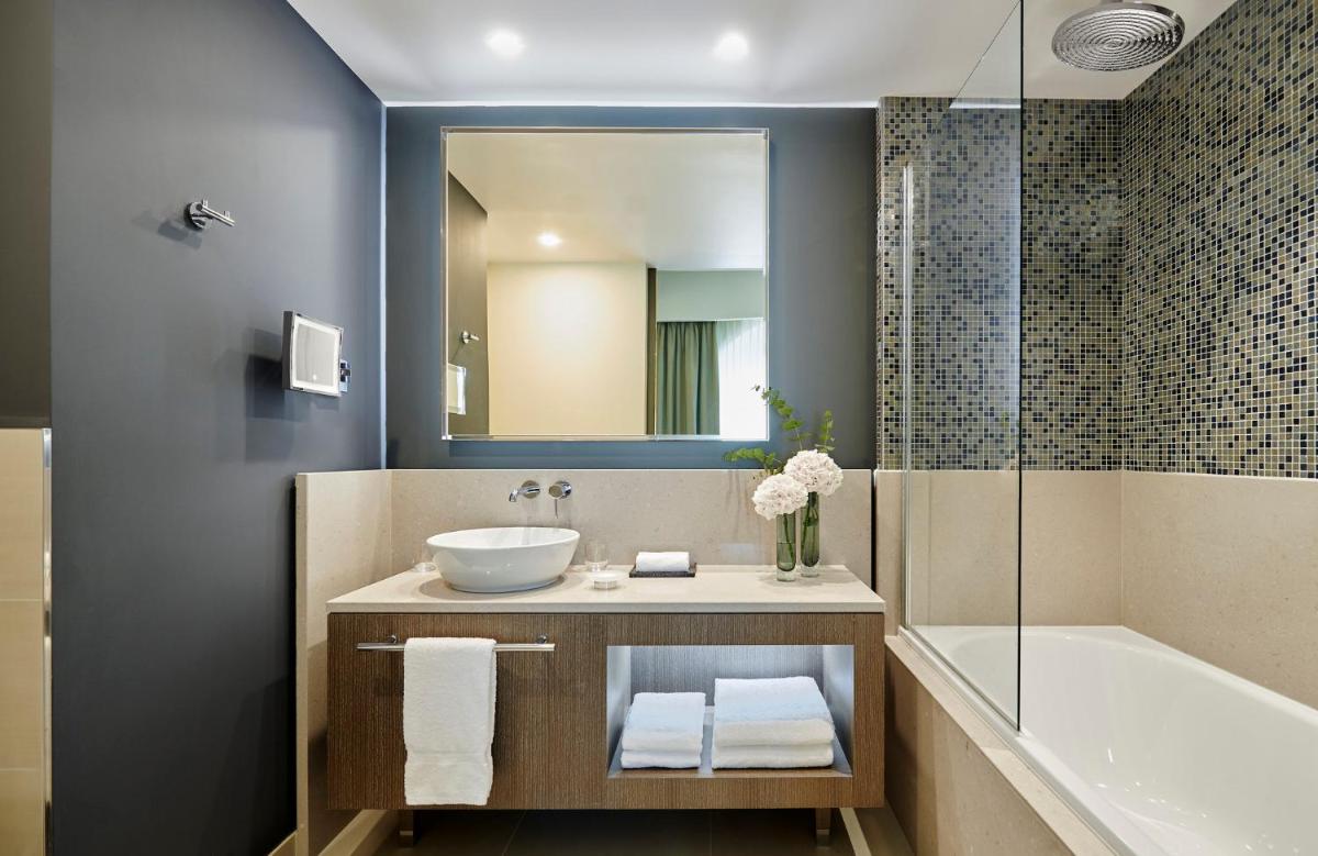Salle de bains dans l'établissement InterContinental Lyon - Hotel Dieu by IHG