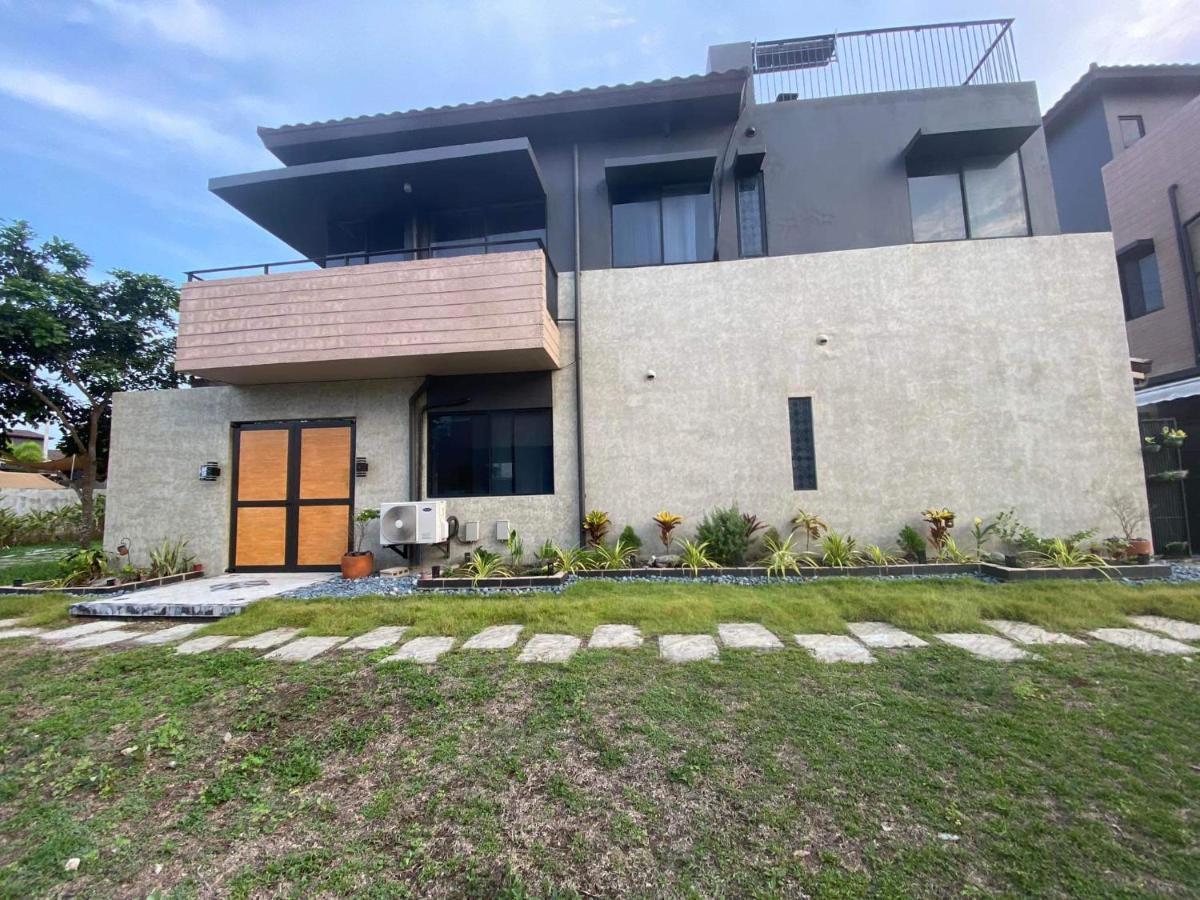 Tropical Vacation Home Getaway - Housity
