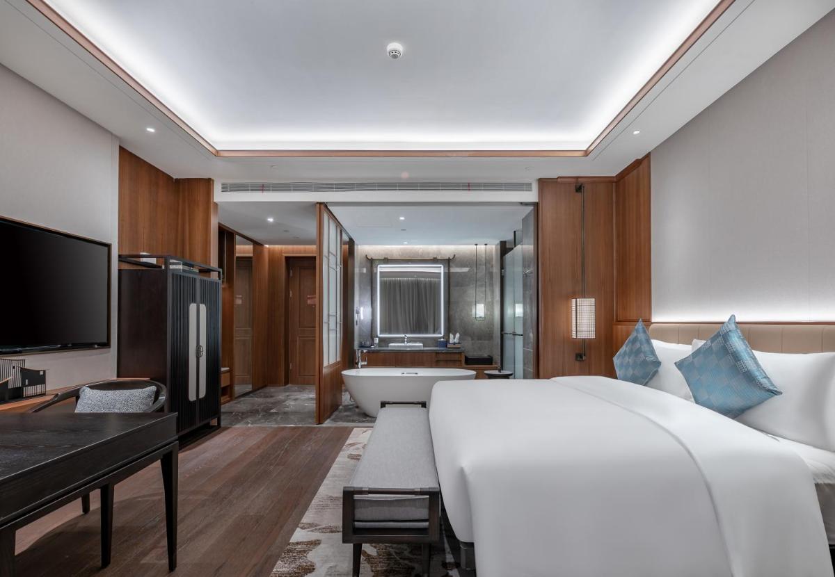 The Grand Guizhou Park Hotel - Housity