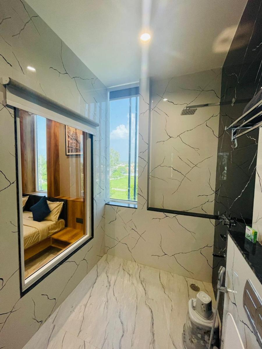 HOTEL THE GOLDEN TREE - Housity