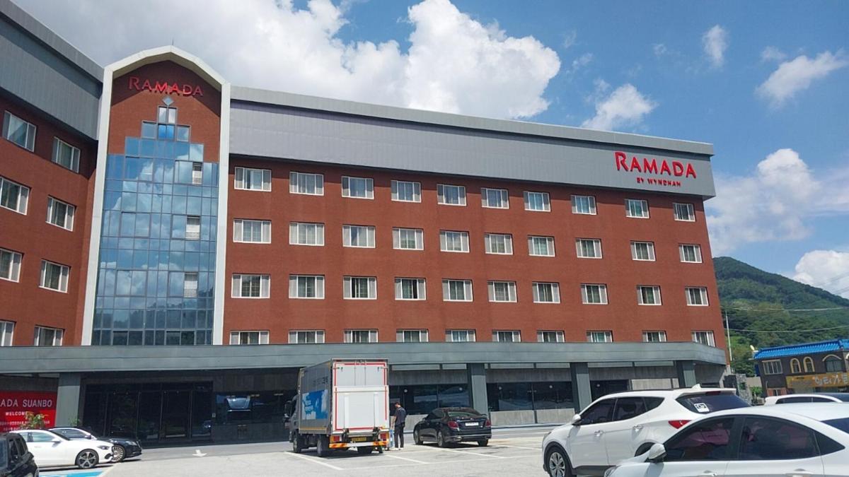 Ramada by Wyndham Suanbo - Housity