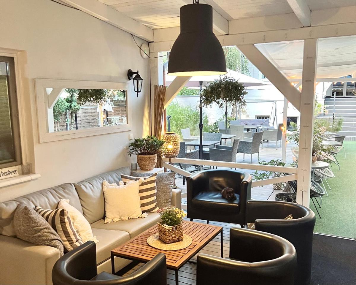Rezydencja Pod Tężnią & SPA - Housity