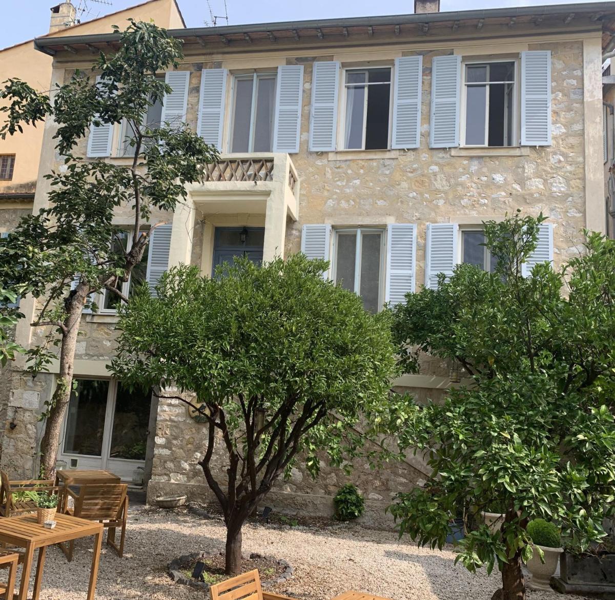 Le Jardin D'Elma - Housity