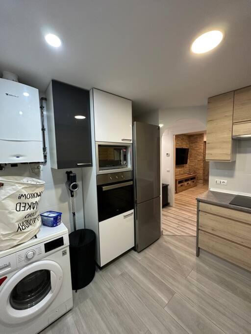 Cozy 1-Bedroom Apartment - Housity