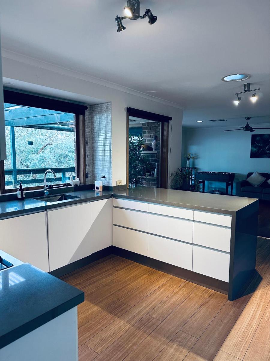 Gorgeous house near beach with nature view - Housity