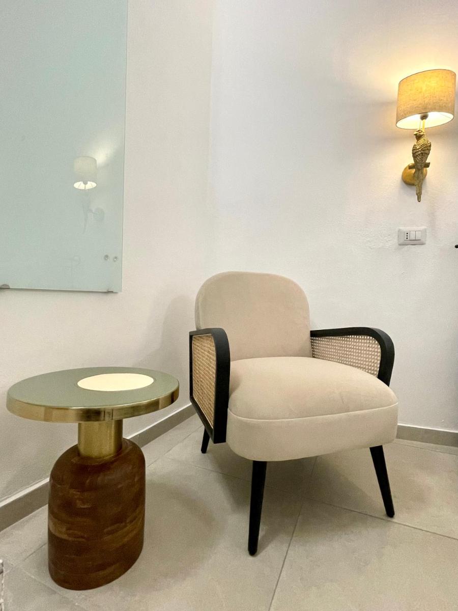 LG LAKE - Boutique apartments and rooms - - Housity