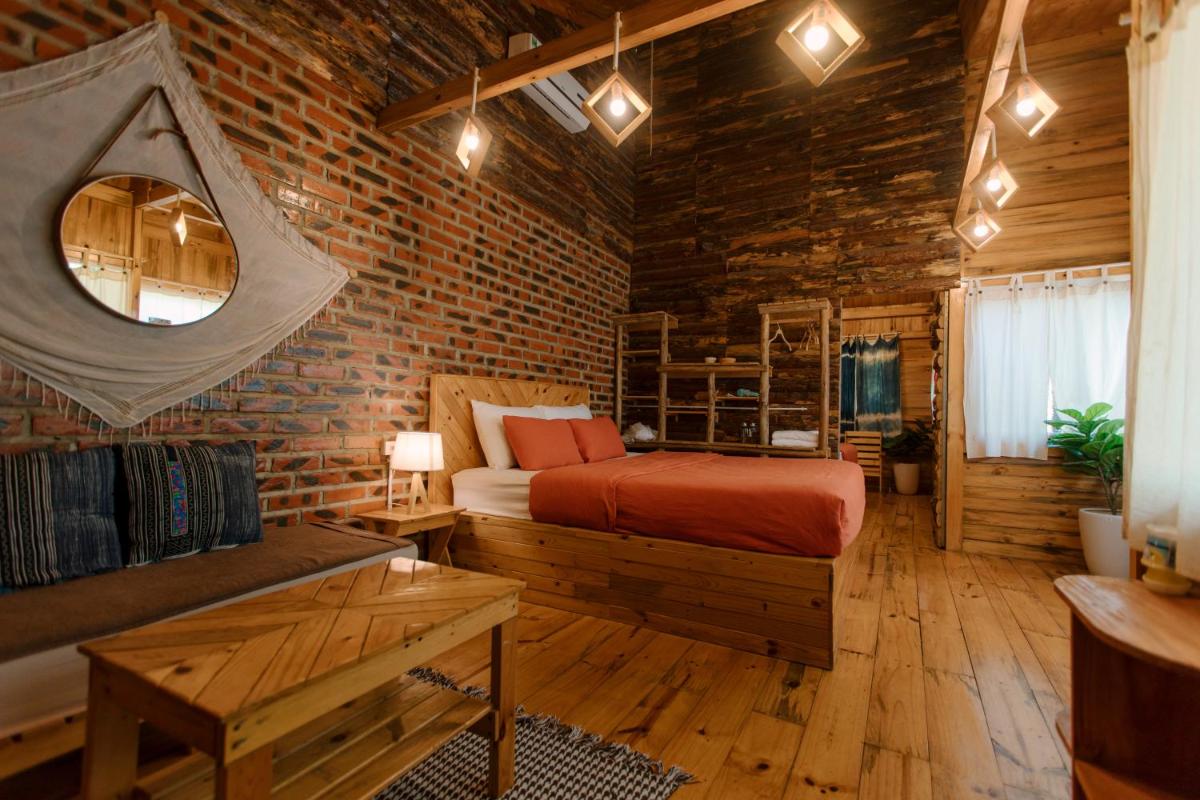 The November - Moc Chau - Housity