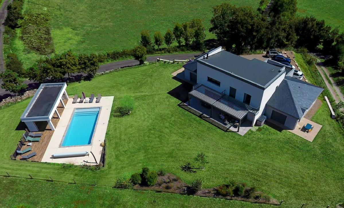 Le Gîte City Haut de gamme, Jardin, Piscine - Housity