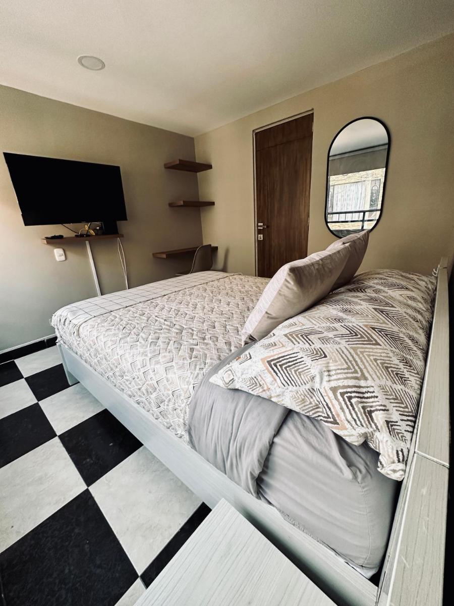 Suitetrails - Prívate room close to the Dorado AirPort Bogota
