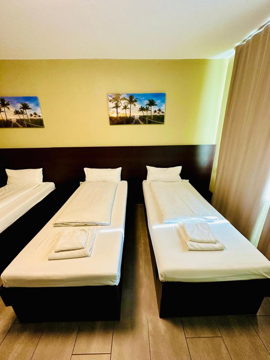 Hotel City Star - Housity