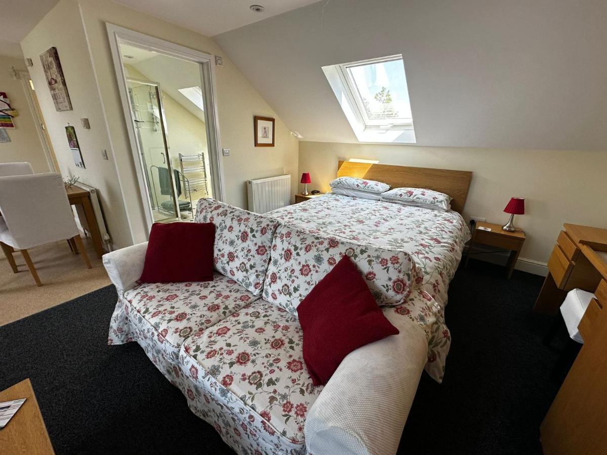 Holly Hill Apartments - Housity
