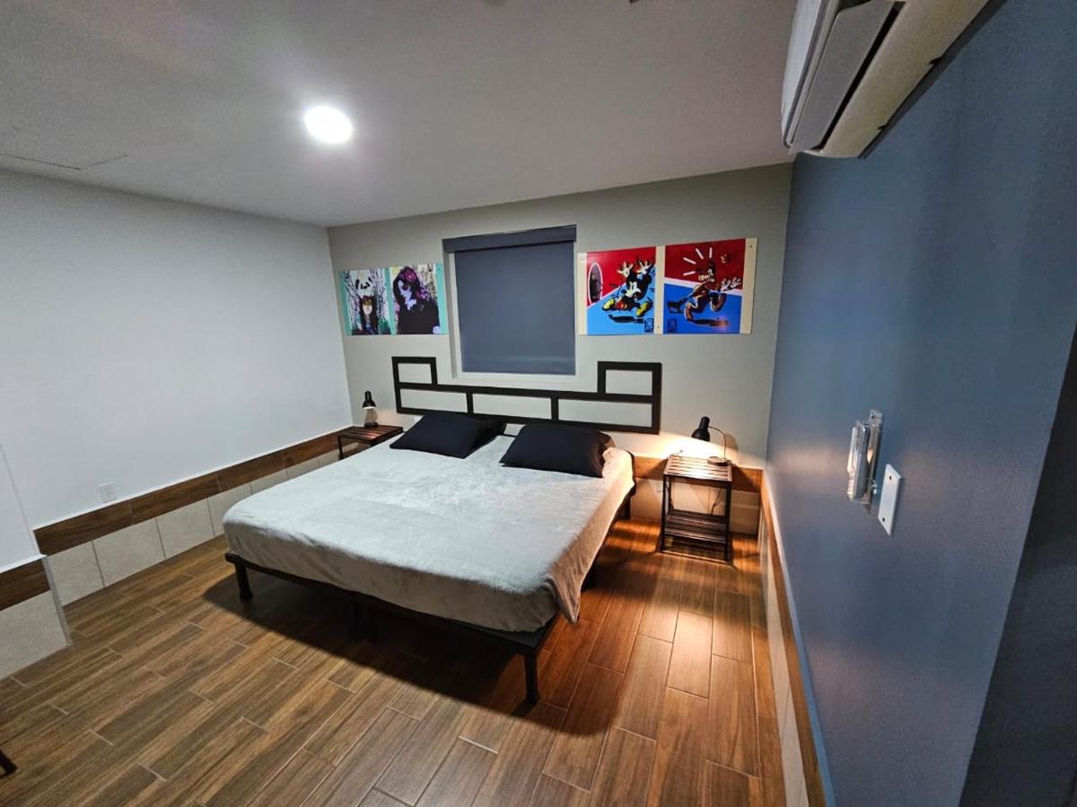 Hotel Sttiny Monterrey Tecnológico - Housity