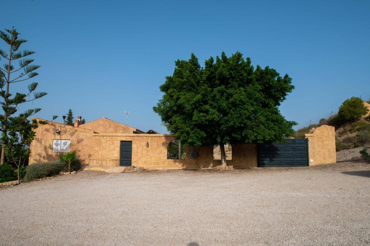 Complejo rural los llanos - Housity