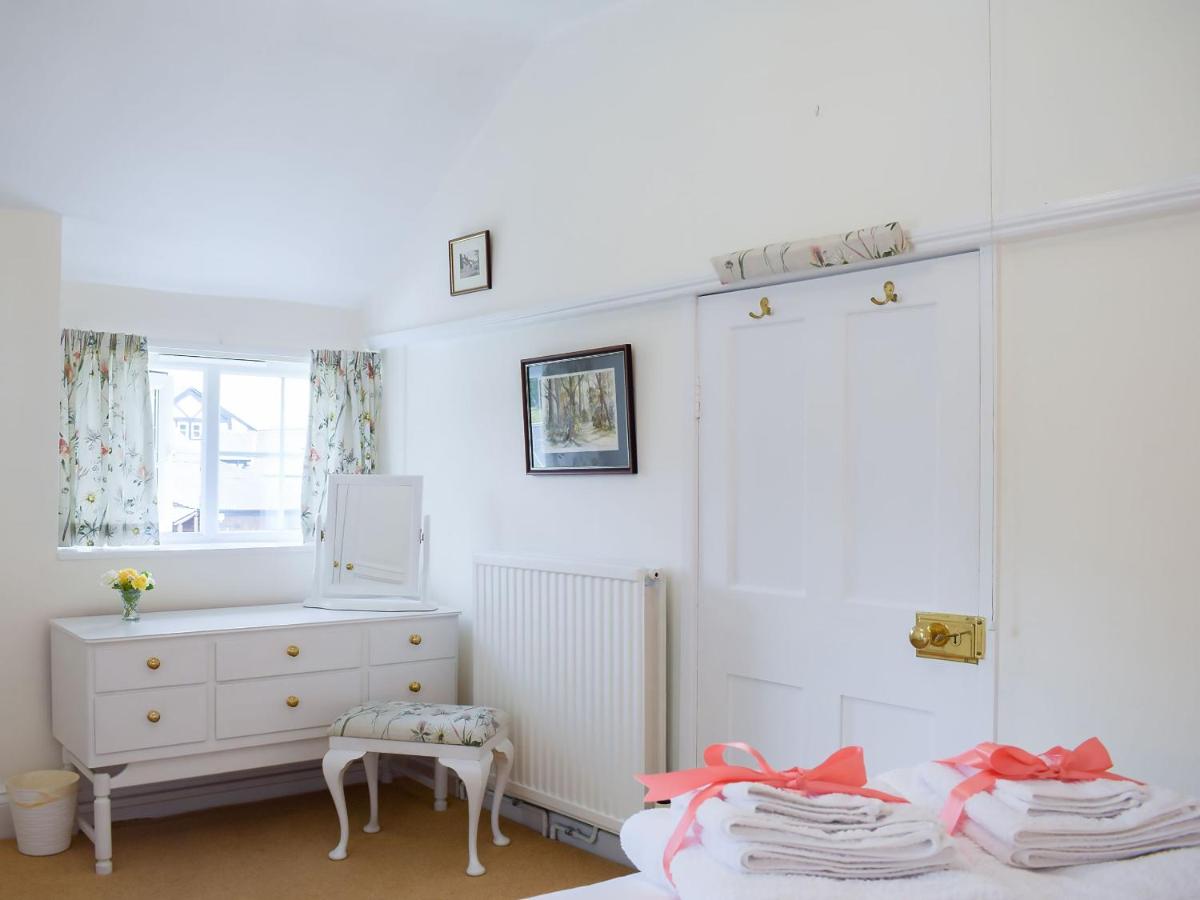 Bower Cottage - Housity