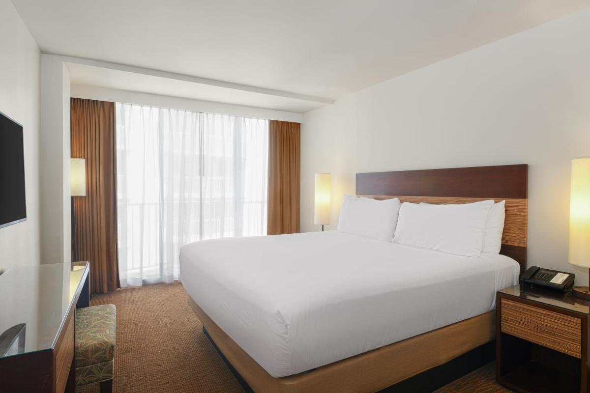 Park Shore Waikiki - Housity
