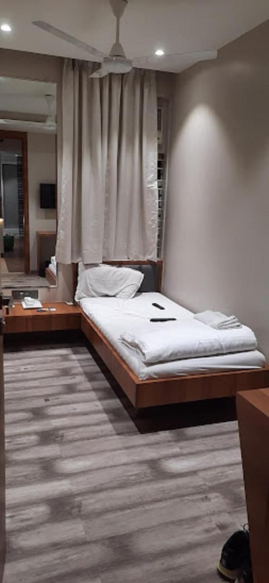 Suitetrails - Hotel Stayvel Dadar