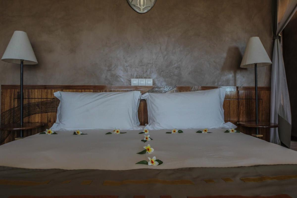Isalo Rock Lodge - Housity