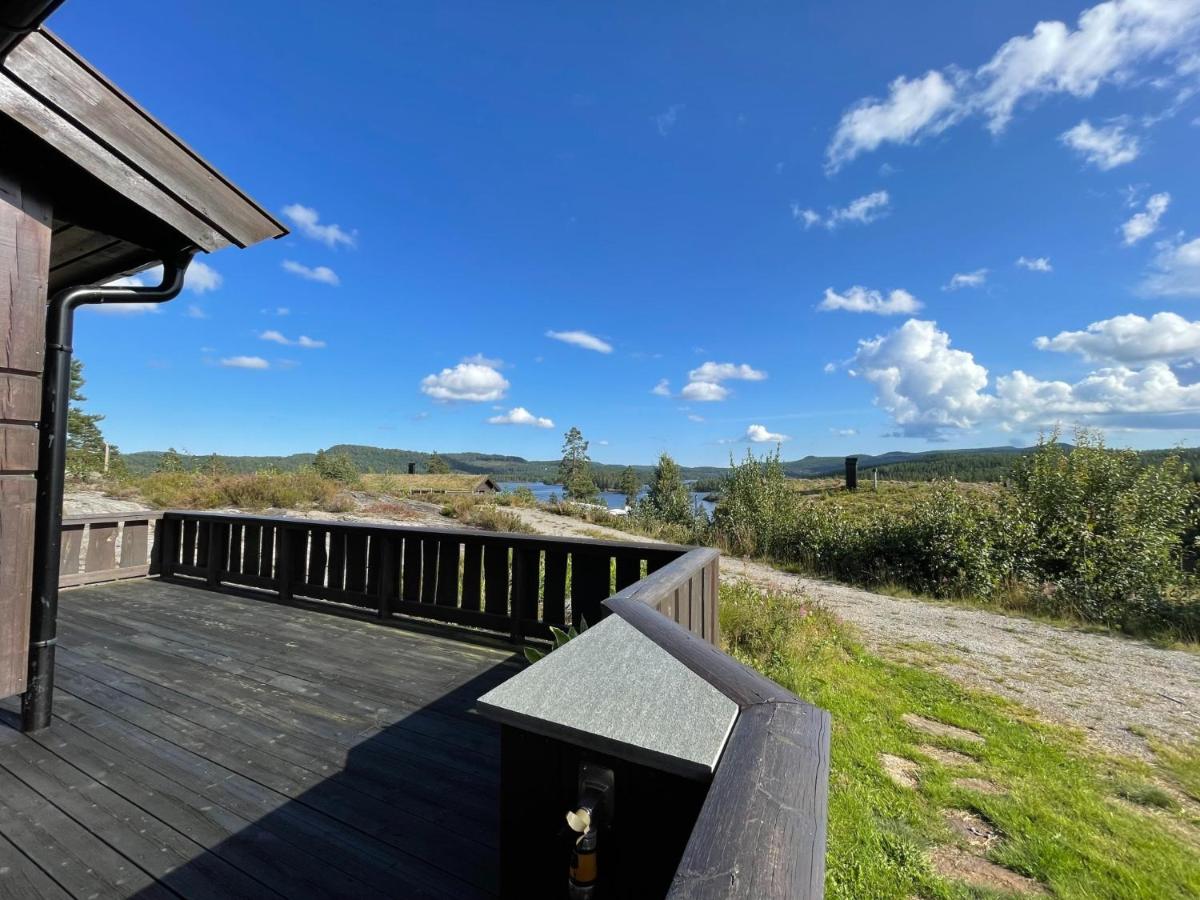 Koia - flott beliggenhet ved vannet Vegår - Housity