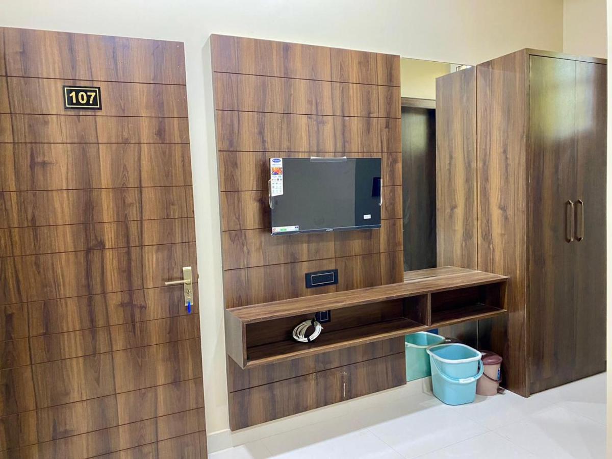 Hotel Rameshwaram, Mathura - Housity