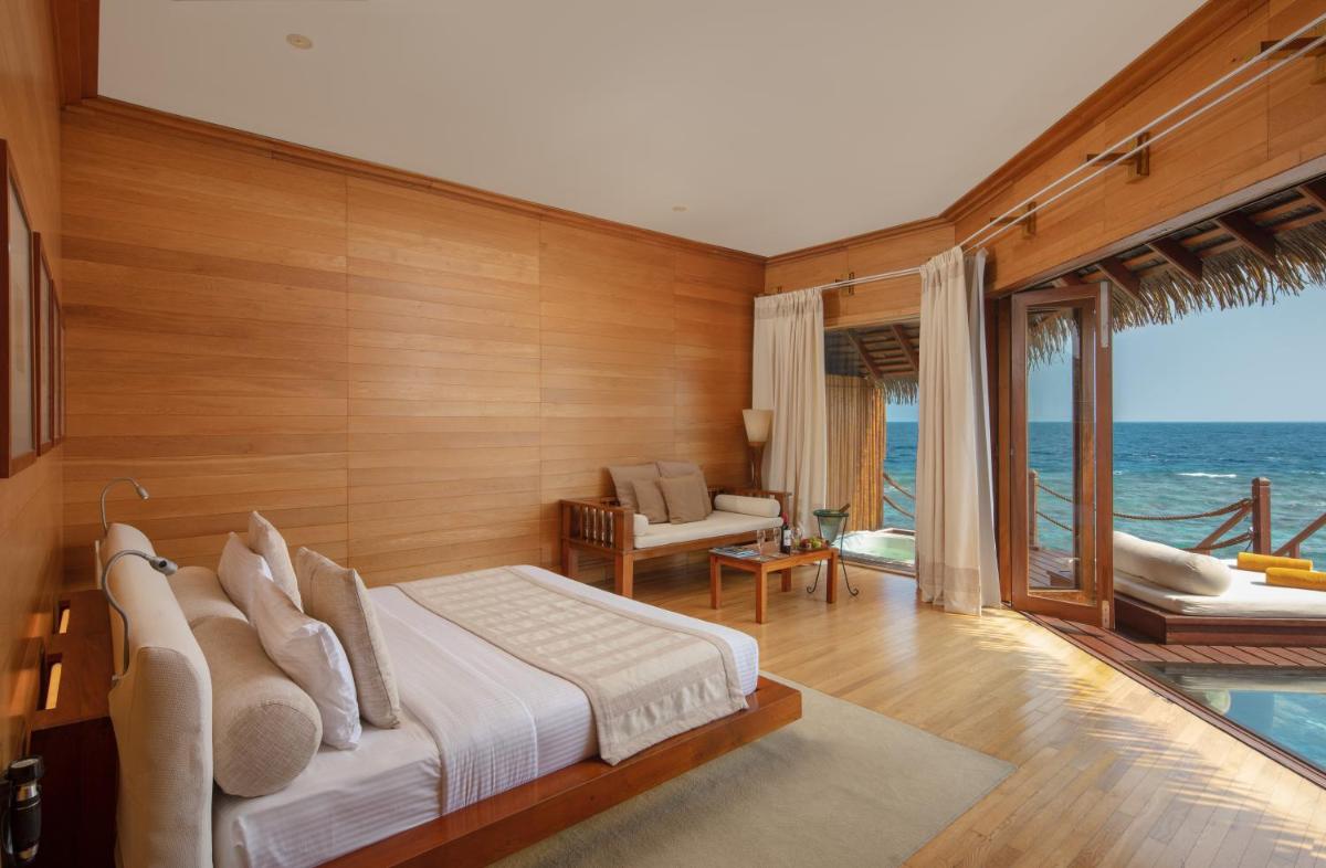 Adaaran Select Meedhupparu-with Dine around Premium All inclusive-24 hours- 45 Minutes from Male by Seaplane - Housity