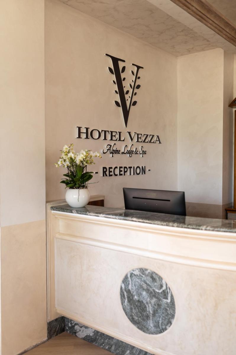 Hotel Vezza Alpine Lodge & Spa - Housity