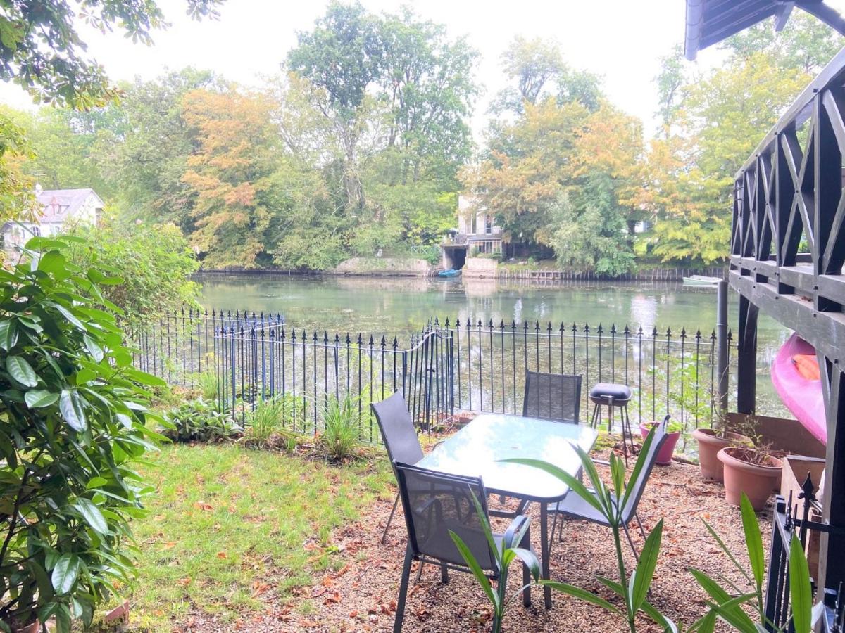 Le chalet bucolique au bord de l'eau - Housity