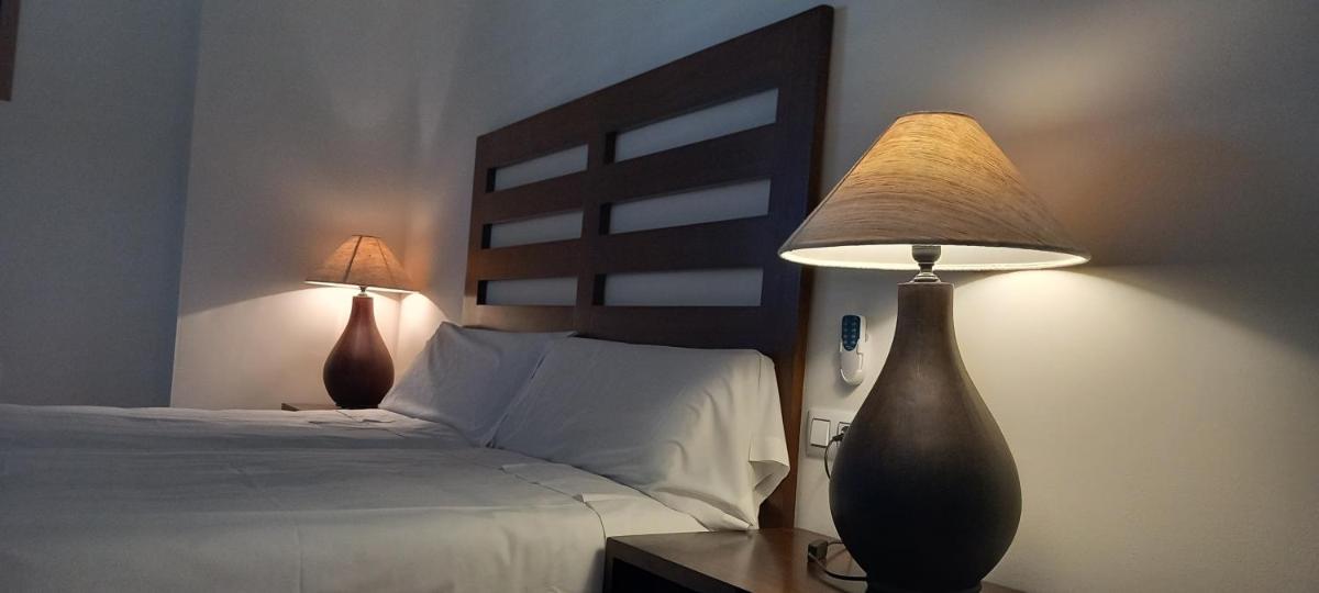 Hotel Makasa - Housity