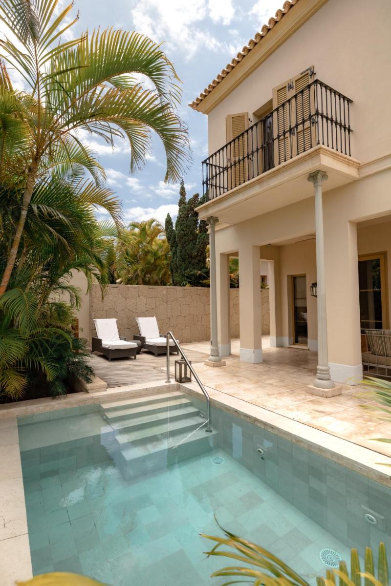 Piscina en o cerca de The Villas at Bahia del Duque