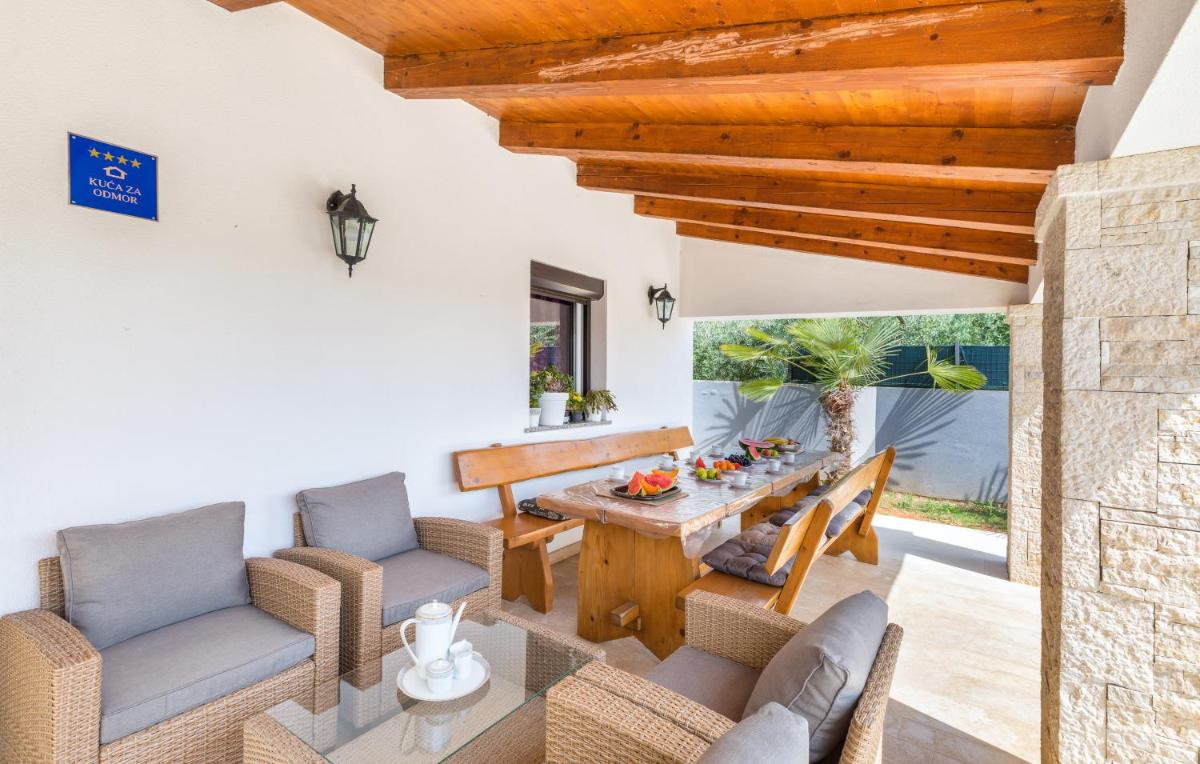 Villa Pomer - Housity