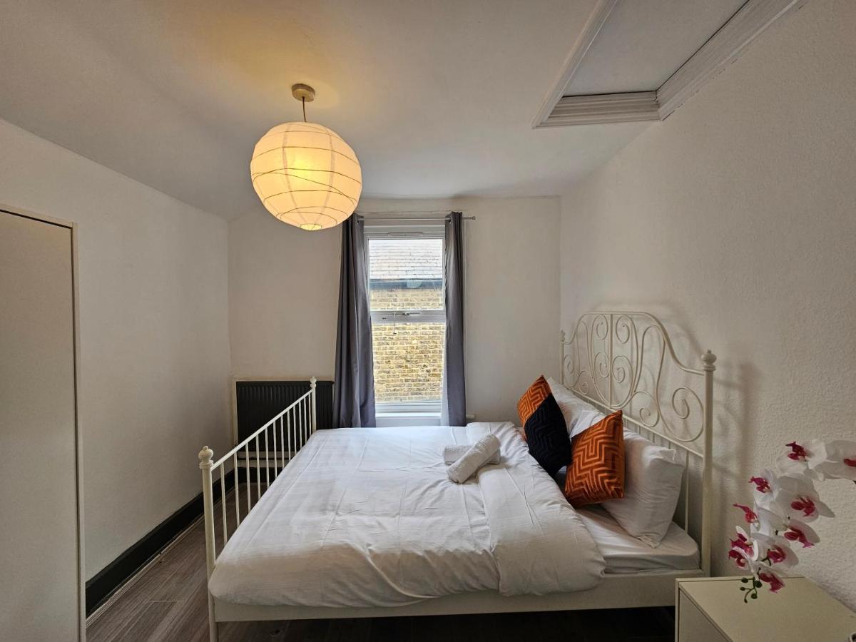 Family room near Queen Mary College - Housity