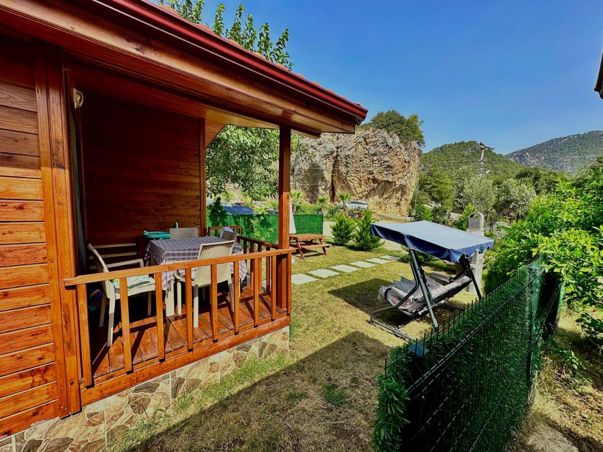 Hurmalık Apart Evleri-Very Close to the Sea Large Garden Bungalow with Barbecue and Swing - Housity