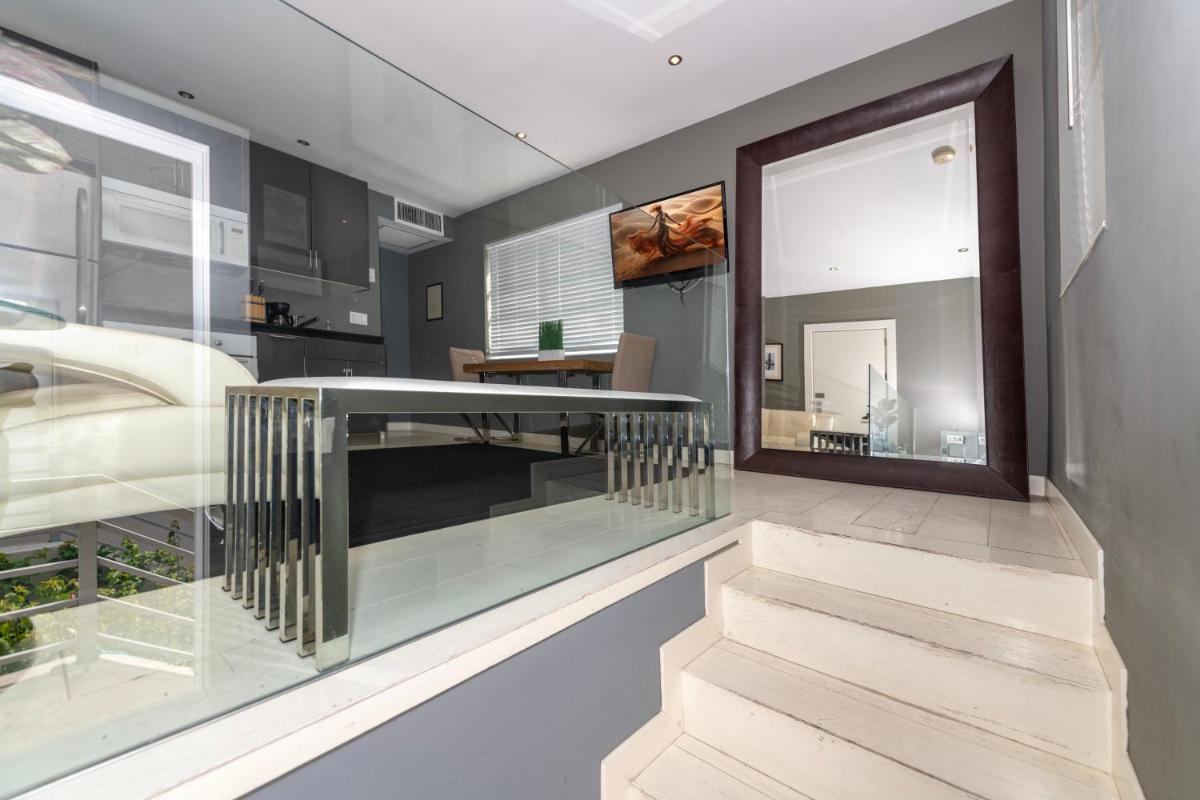 South Beach 5th Street Apartments - Housity