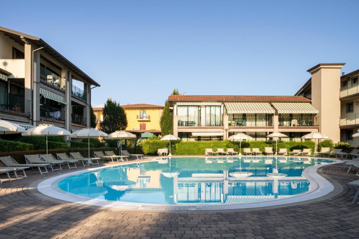 Le Terrazze sul Lago Hotel & Residence - Housity