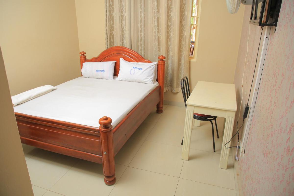Perfect Motel - Housity