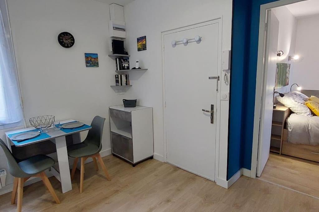 L'escapade 2* : T2 Hyper Centre 40 m de la place Colbert - Housity