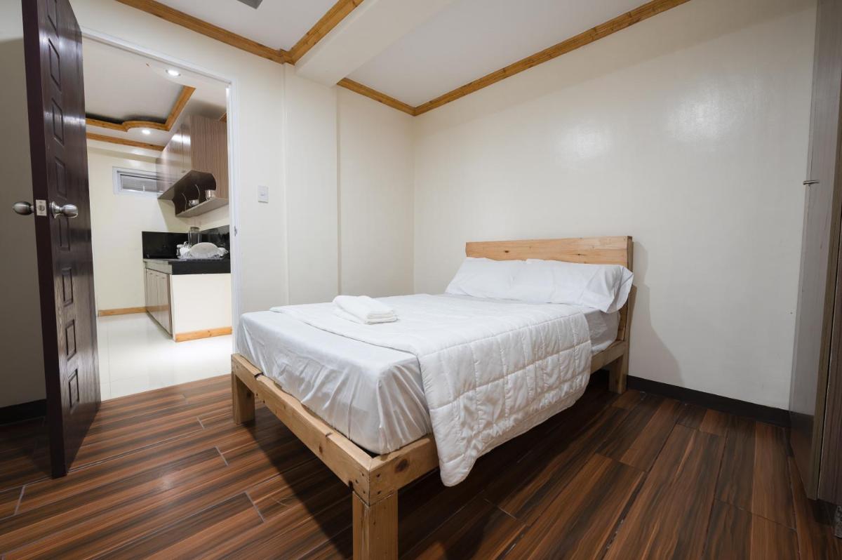 Suitetrails - 2 Bedroom Unit with Breakfast for 2pax