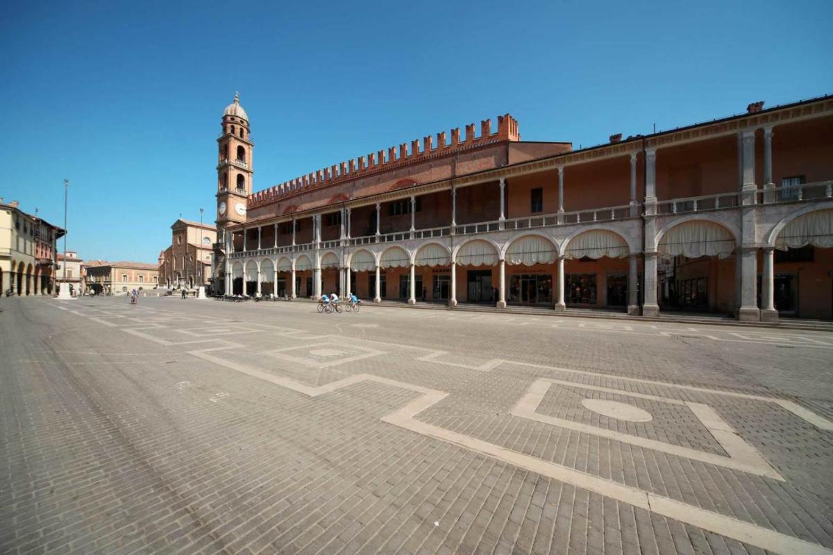 A 2 Passi Bed and Breakfast - Housity