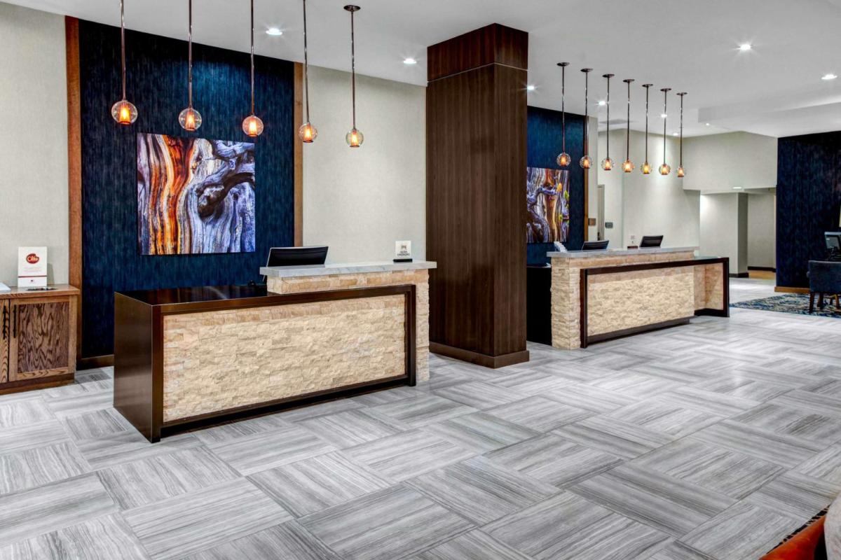 Doubletree by Hilton Arlington DFW South - Housity